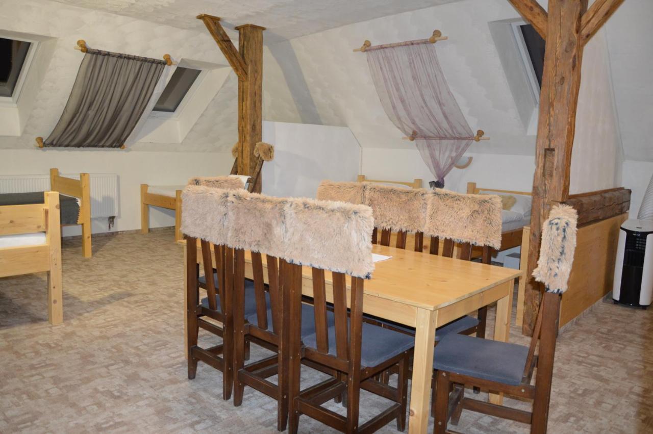 Statek 3 - Wellness & Spa Hotell Hluboká nad Vltavou Exteriör bild